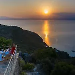 Searocks Exclusive Village *