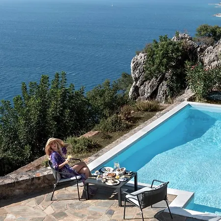 Searocks Exclusive Village Villa