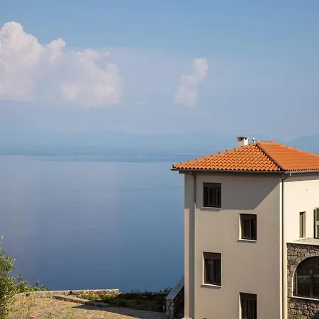 Searocks Exclusive Village Kitriész